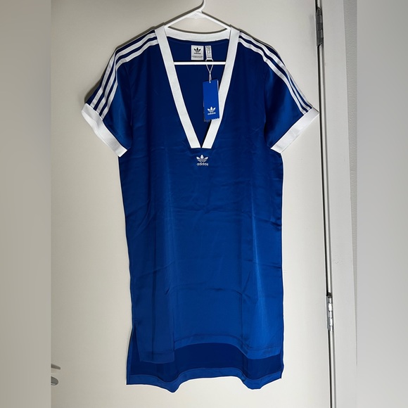 Adidas V-neck Tee Collegiate Royal Dress - Small, NWT - Picture 4 of 6